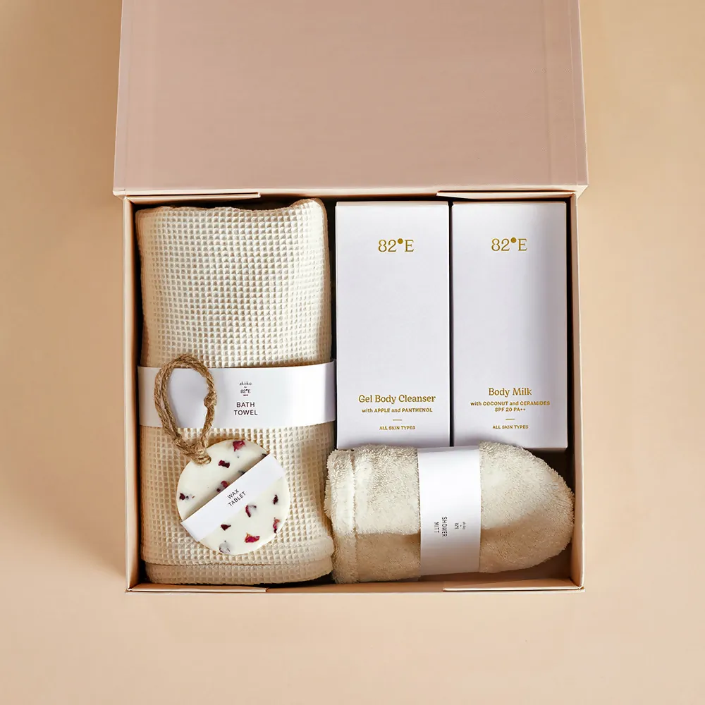 82°E By Deepika Padukone Gift Box for Her Combo