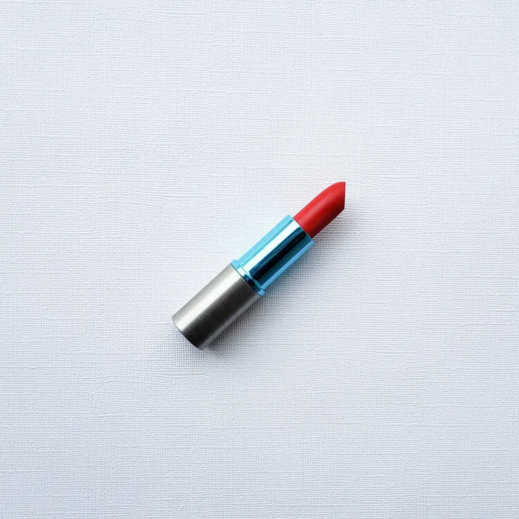 Tin Feather Lipstick