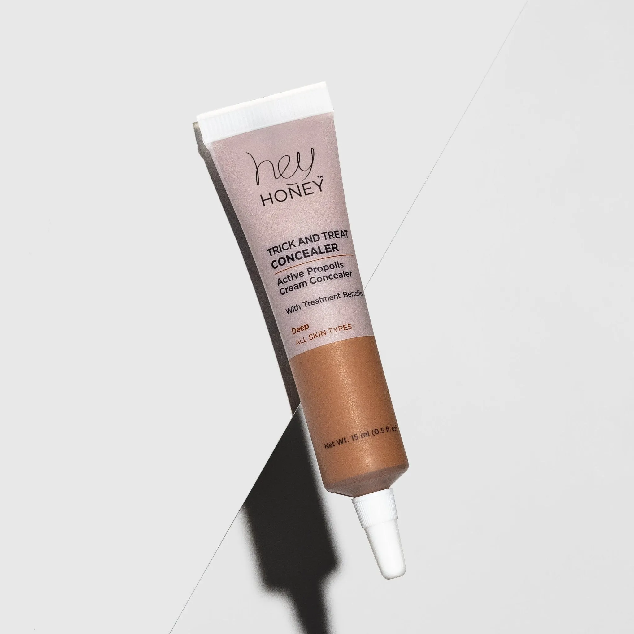 TRICK & TREAT CONCEALER - Active Propolis Cream Concealer