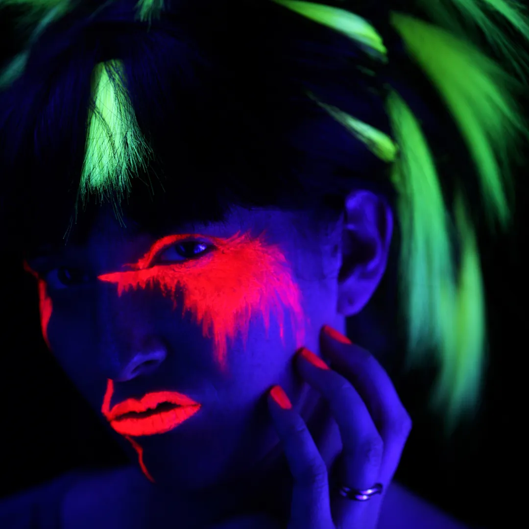 UV Neon Pigment Makeup - Fluorescent Green